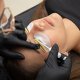 กำลังใช้ชุด Lash Lift Kit
